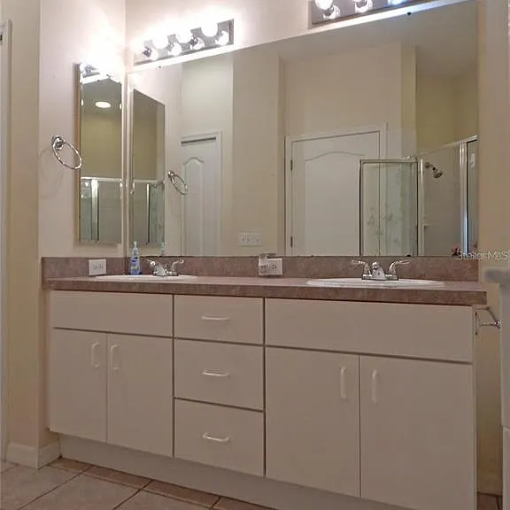 5925 Sandhill Ridge Dr — Photo 20