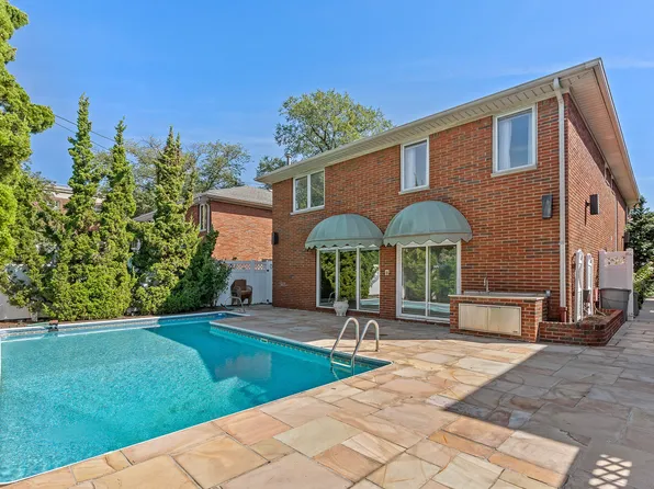 8506 Narrows Avenue image 35 of 45