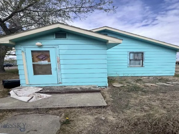 213 5th Ave NE, Cut Bank, MT 59427