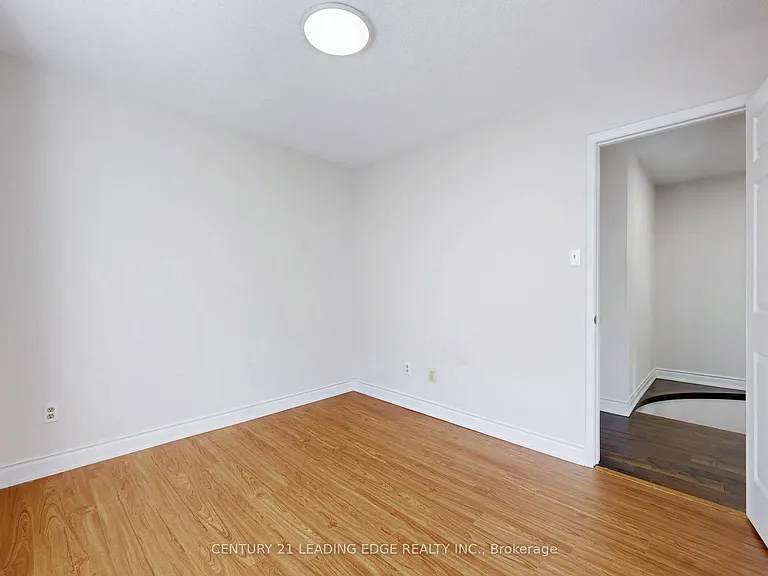 107 Joycedale St #MAIN FLOOR — Photo 26