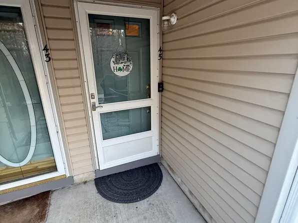 45 Dover Ct, Tinton Falls, NJ 07712