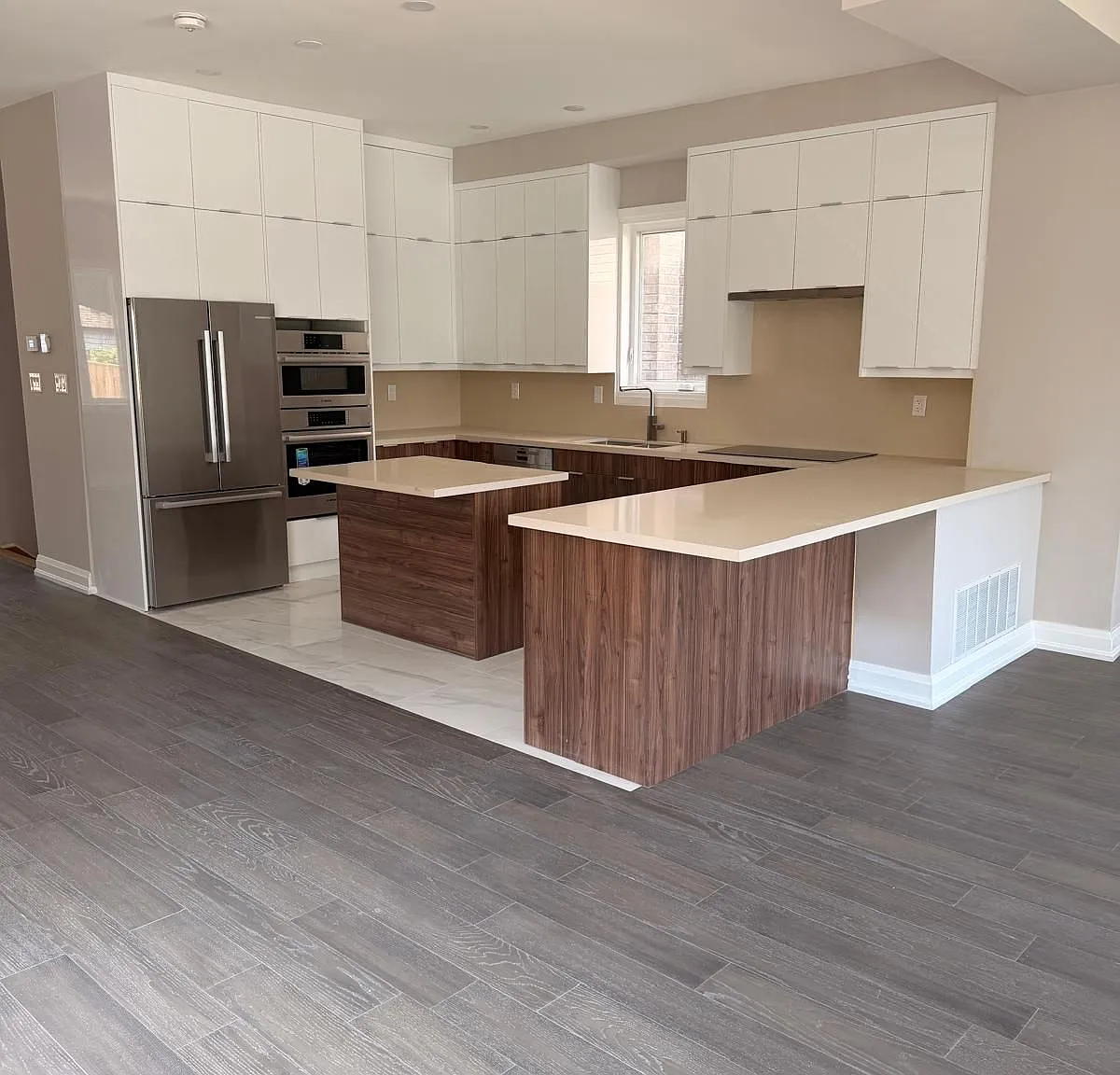 5 bed, $4,995 — Photo 4