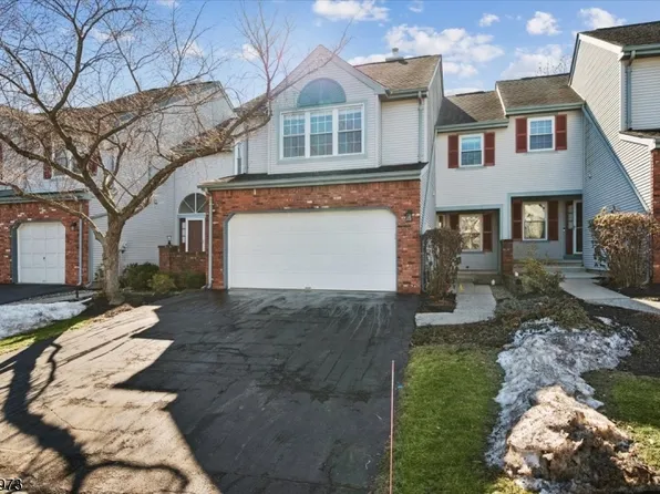 1003 Pinhorn Dr, Bridgewater, NJ 08807