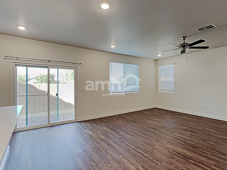 6023 Schmidt St — Photo 8