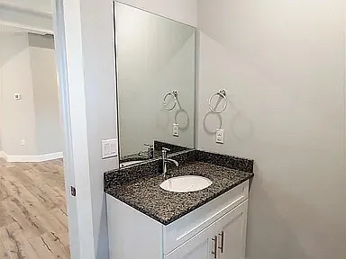 52 Ethan Allen Dr — Photo 32