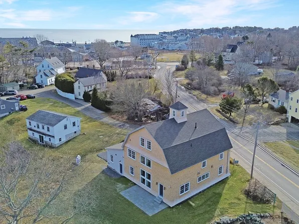 7 Justin Cir, York, ME 03909