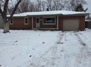 632 Mohawk Dr, Lowell, IN 46356