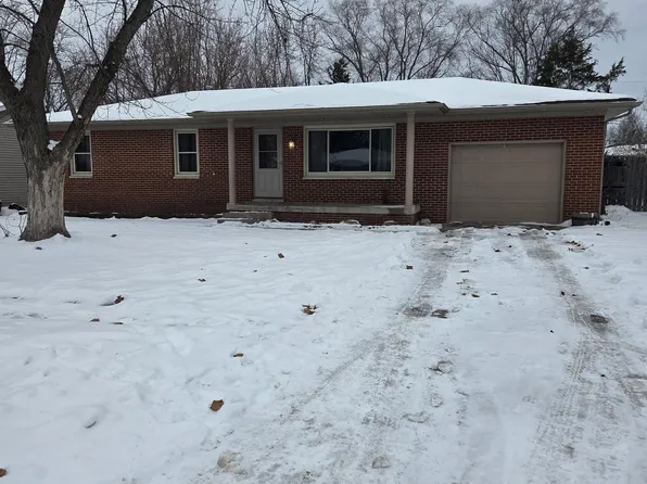 632 Mohawk Dr, Lowell, IN 46356