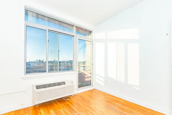 Rented by MySpaceNYC | media 19