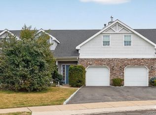 14 Miro Place, Port Washington, NY 11050