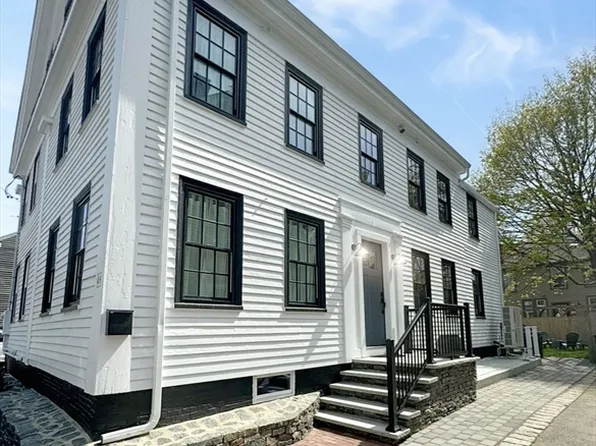 48 Temple St, Newburyport, MA 01950