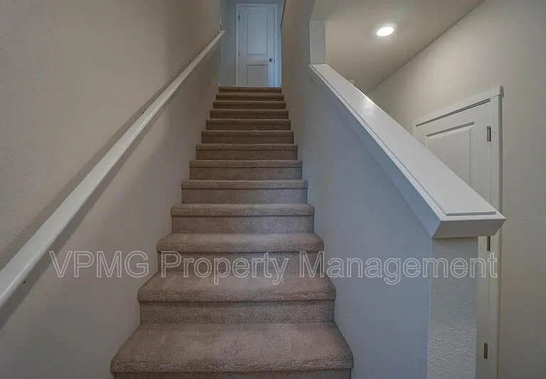 2628 NE 117th Pl — Photo 15