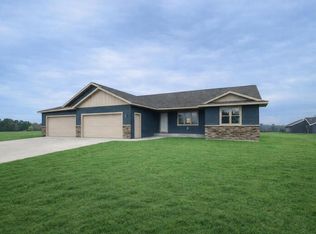 1827 Golden Gate Way, Holmen, WI 54636