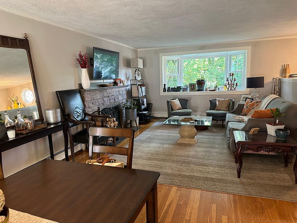 21 Locke St Winchester MA Zillow