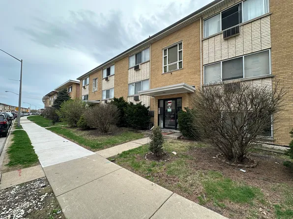 8357 Oconnor Dr #C, River Grove, IL 60171