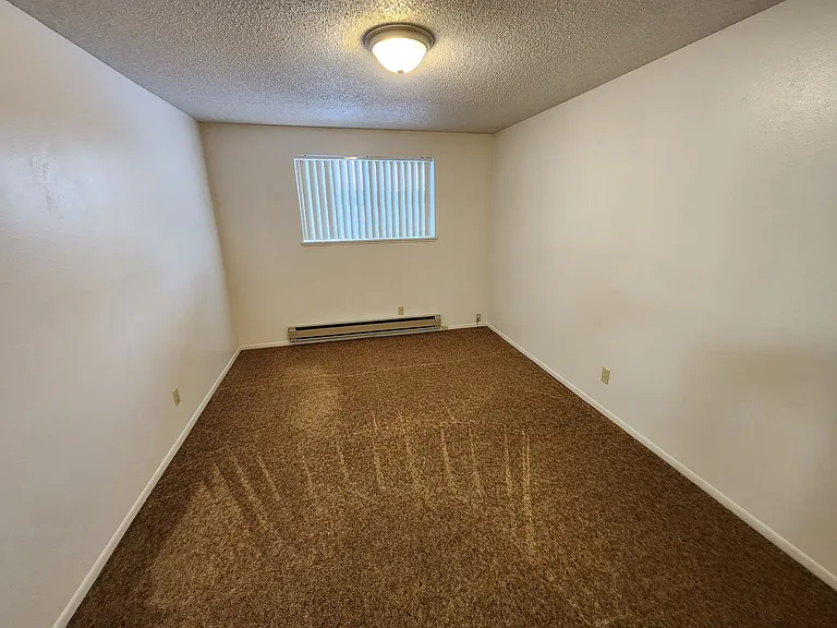 853-859 S White Cloud Dr — Photo 5