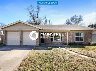 2132 David Dr, Fort Worth, TX 76111