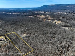 14 Guilford Schoolhouse Rd, New Paltz, NY 12561