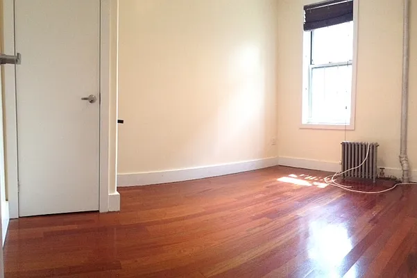 Rented by Full Time Management | media 98