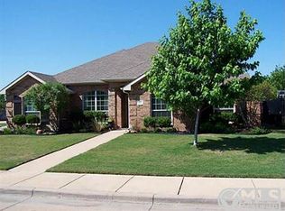 859 Bridle Path, Burleson, TX 76028