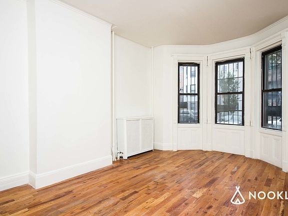 2nd image of 279 Cornelia St #1