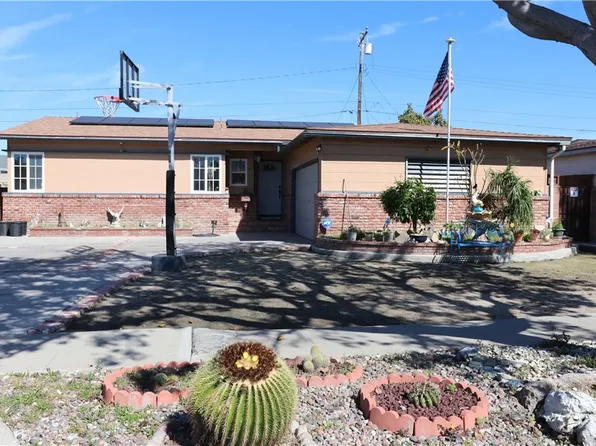 1467 W Roberta Ave, Fullerton, CA 92833