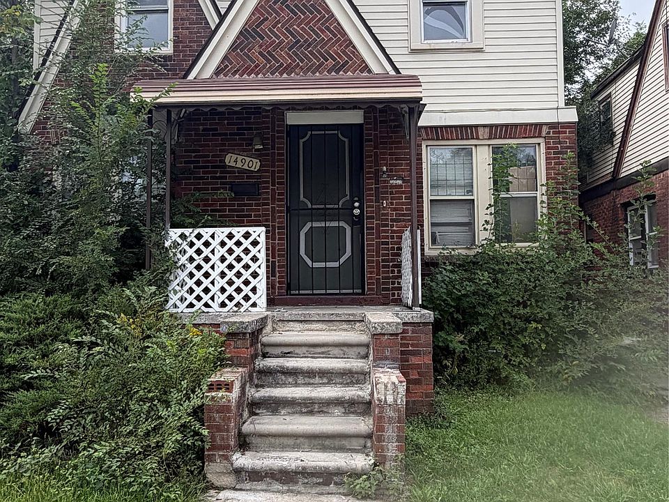 1st image of 14901 Sorrento St