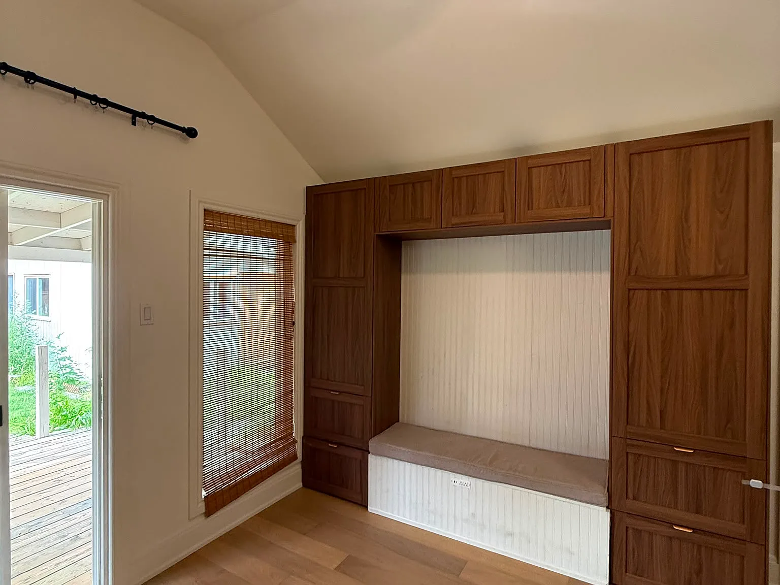 2 bed, 1.5 bath, 1100 sqft, $3,000 — Photo 4