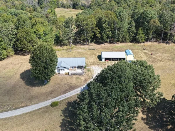 376 Wildwood Trl, Salem, AR 72576