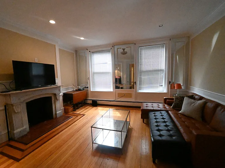 431 Beacon St #1 — Photo 9