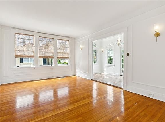 5th image of 2701 Octavia St