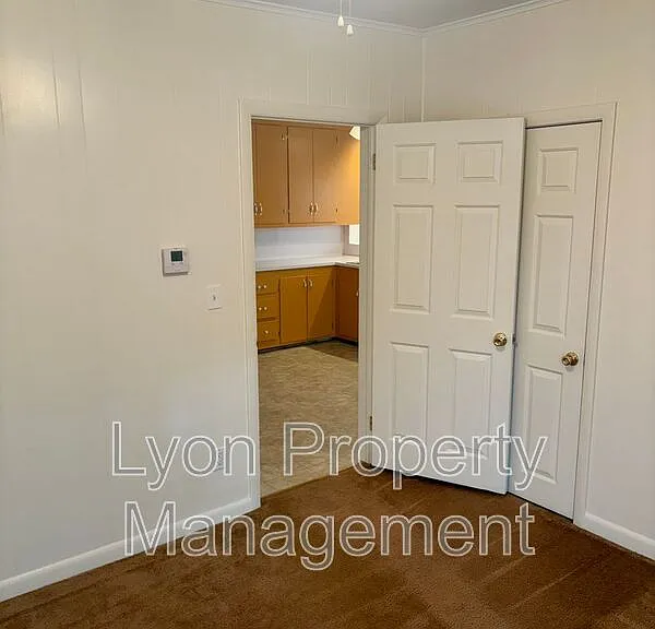 98 Anthony Ave #3R — Photo 10