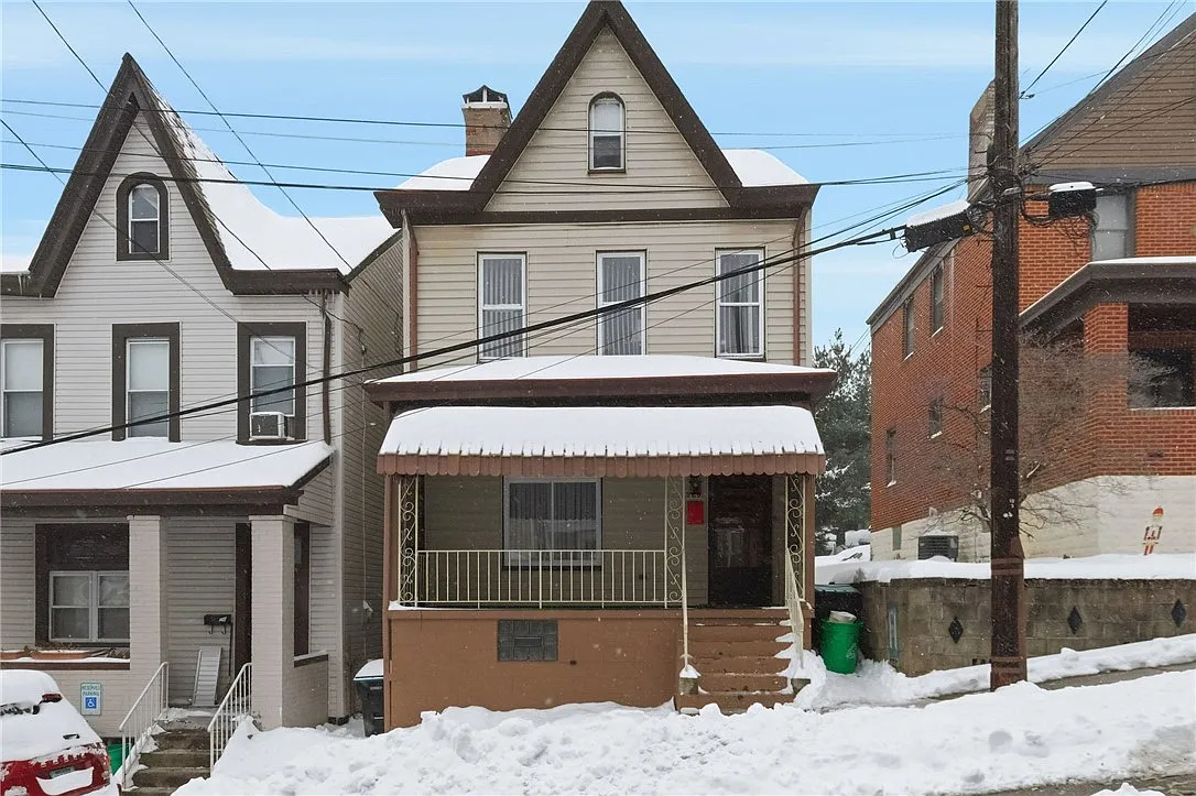 229 Clifton Ave photo 1
