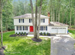 9 Manalapan Woods Dr, Manalapan, NJ