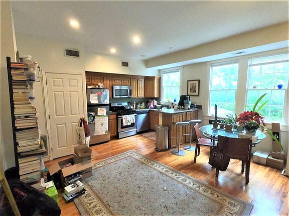 3rd image of 4506 Saint Charles Ave #G