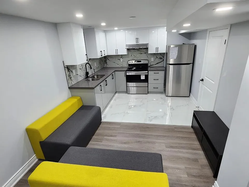 137 Sunforest Dr