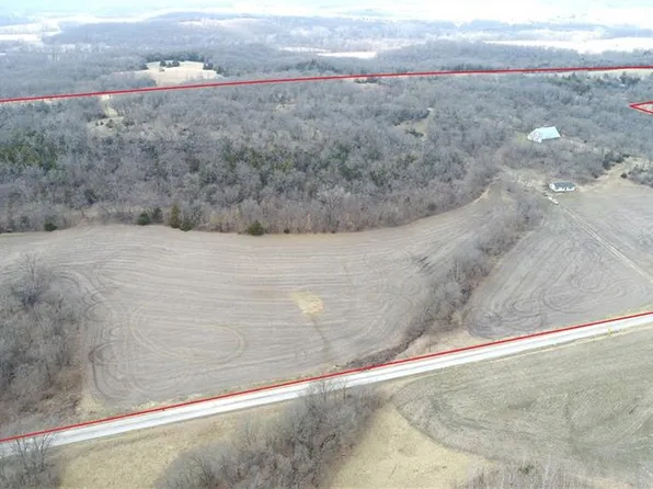 B 20338th Hwy, Richmond, MO 64085