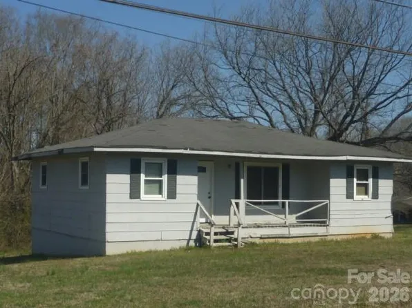 804 W Carolina Ave, Bessemer City, NC 28016