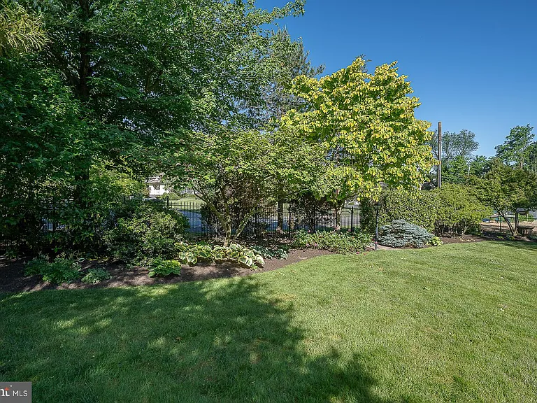 101 E Brookhaven Rd — Photo 103