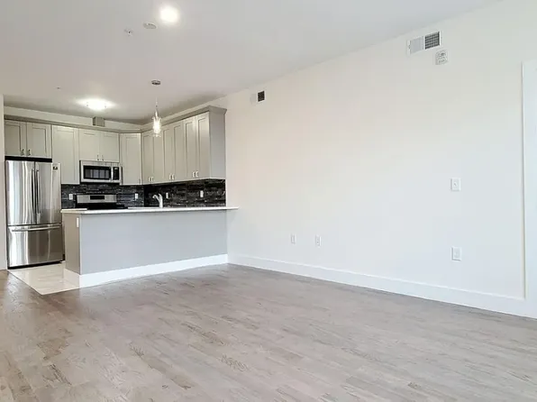 3294 Kennedy Boulevard image 10 of 12