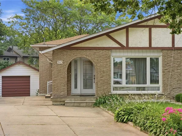 303 Wendover Dr, Hamilton, ON L9C 6N8