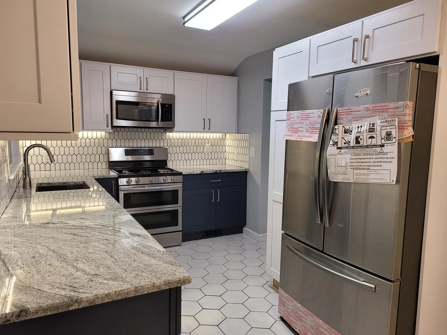 3 bed, 1310 sqft, $3,800 — Photo 2