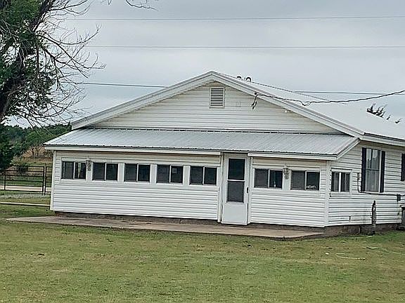 2nd image of 2709 S Agra Rd