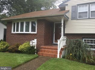 210 Fenimore Ln, Delanco, NJ 08075