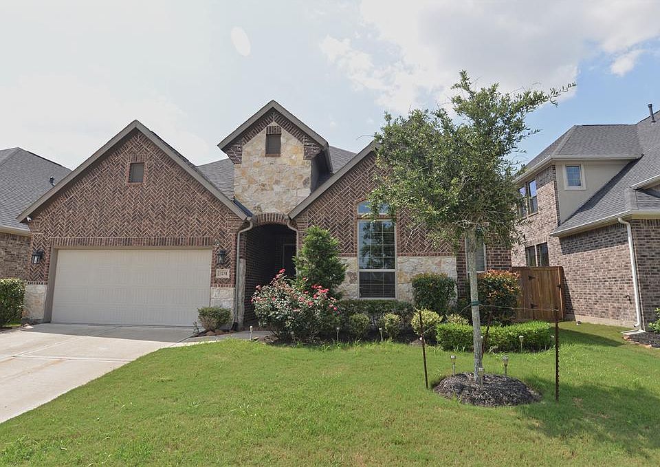 Super location with no neighbors behind!