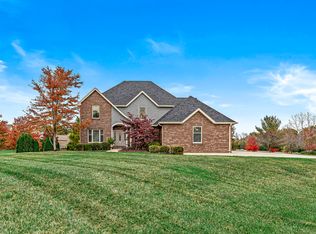 3364 Woodland Rdg, Columbus, IN 47201