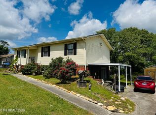 2741 Lisa Cir, Strawberry Plains, TN 37871
