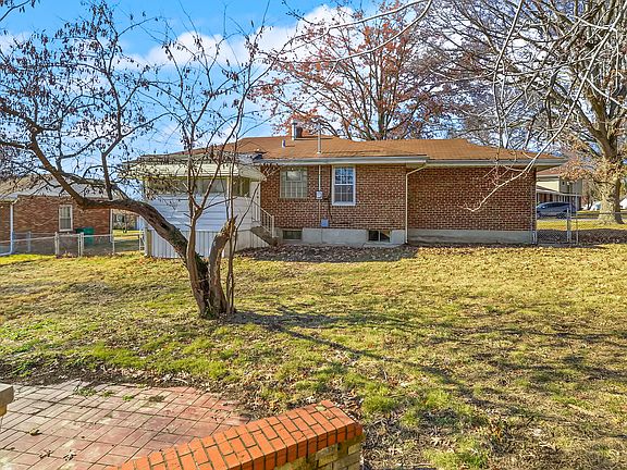 4th image of 10138 Farrington Dr