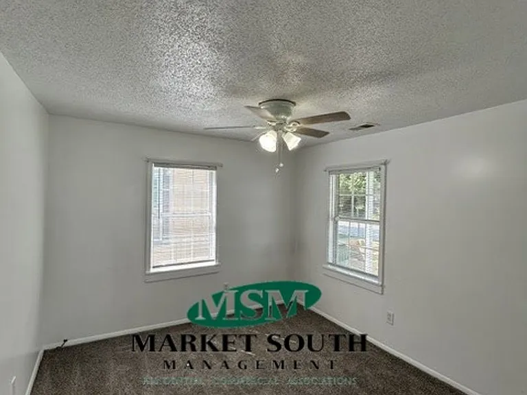 3520 Haslam Ave — Photo 9