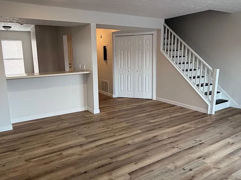 1900 Windemere Dr — Photo 5